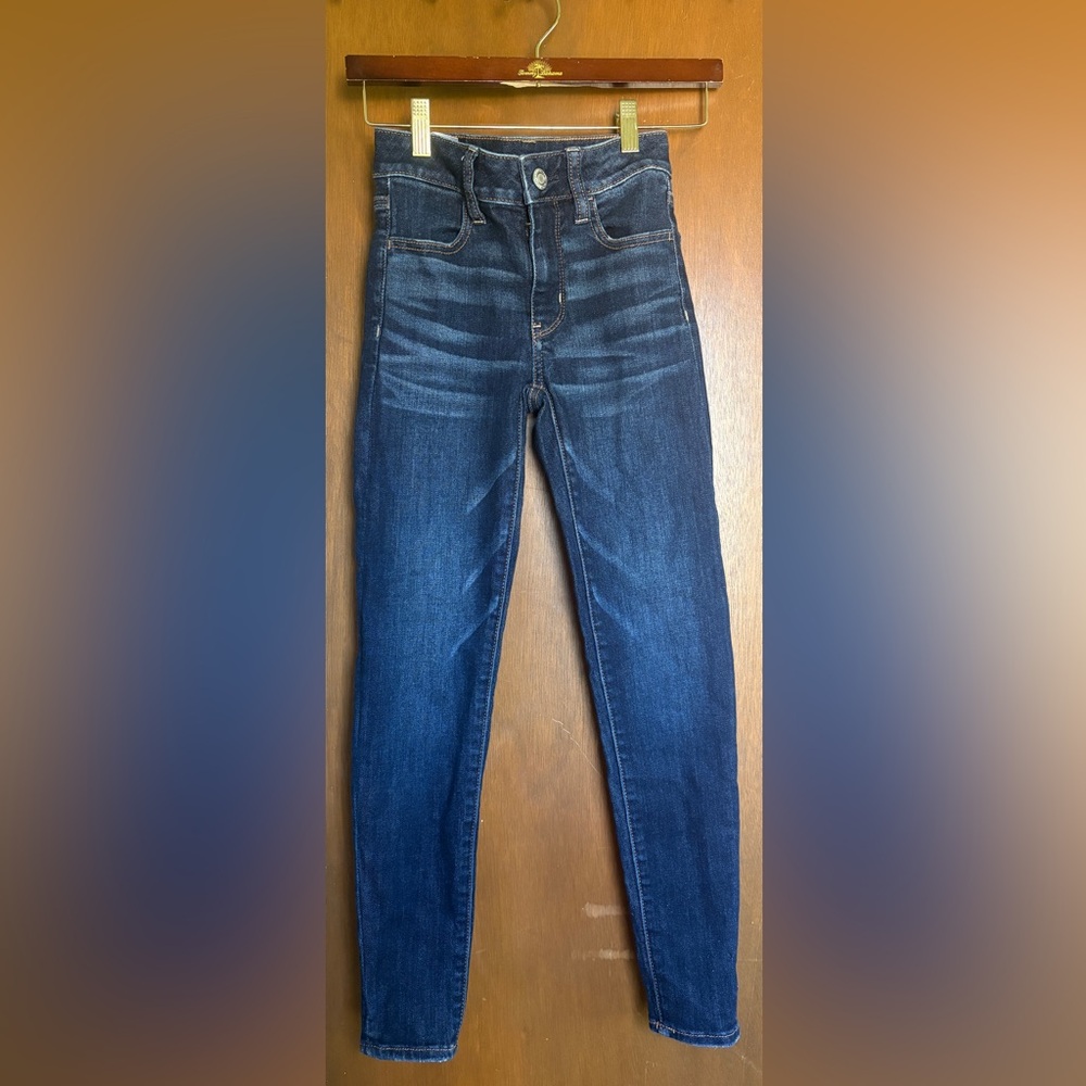 Women’s American Eagle Outfitters Dark Blue HI-Rise Jeggings size 00Short